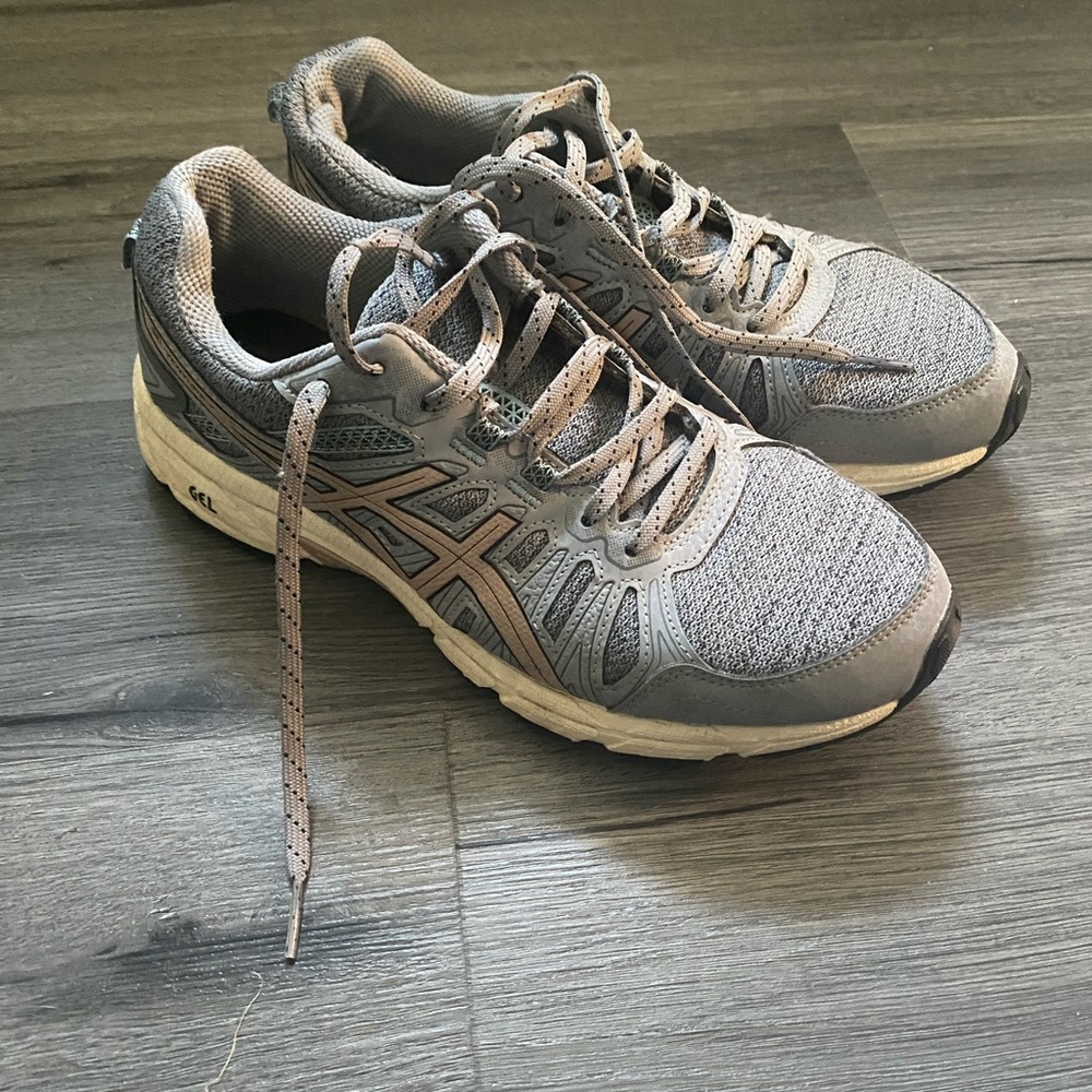 ASICS gel- venture 7 in light blue, light purple and white